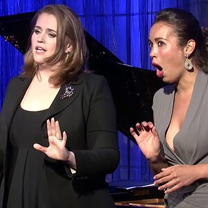 Nadine and Rachel: Sull’aria from Le nozze di Figaro