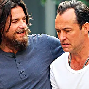 Чёрный кролик - Русский трейлер. Джуд Лоу, Джейсон Бейтман